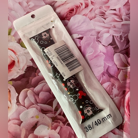 COPY - ⭐️Mickey 38/40 mm Apple Watch band - Picture 1 of 2
